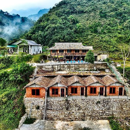 Du Gia Cozy Homestay & Tours Làng Cac エクステリア 写真