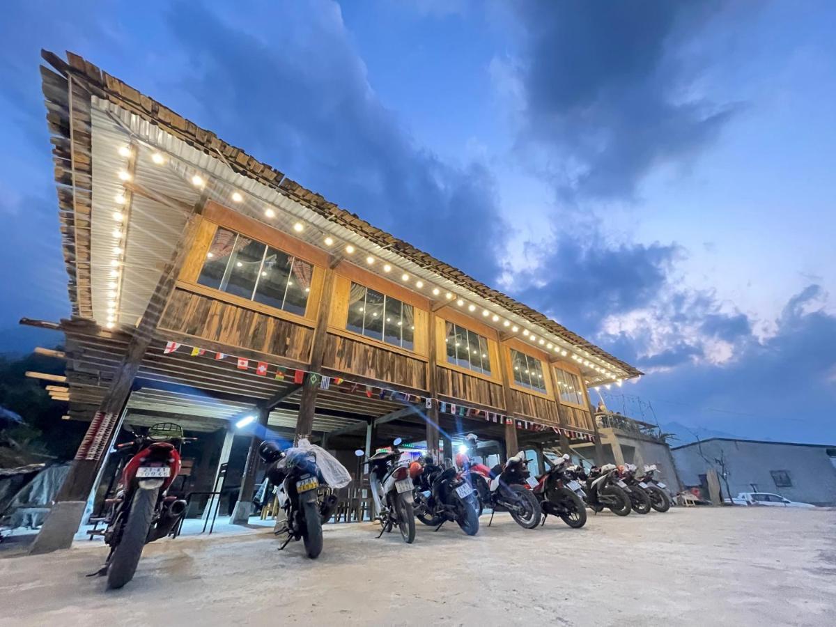 Du Gia Cozy Homestay & Tours Làng Cac エクステリア 写真