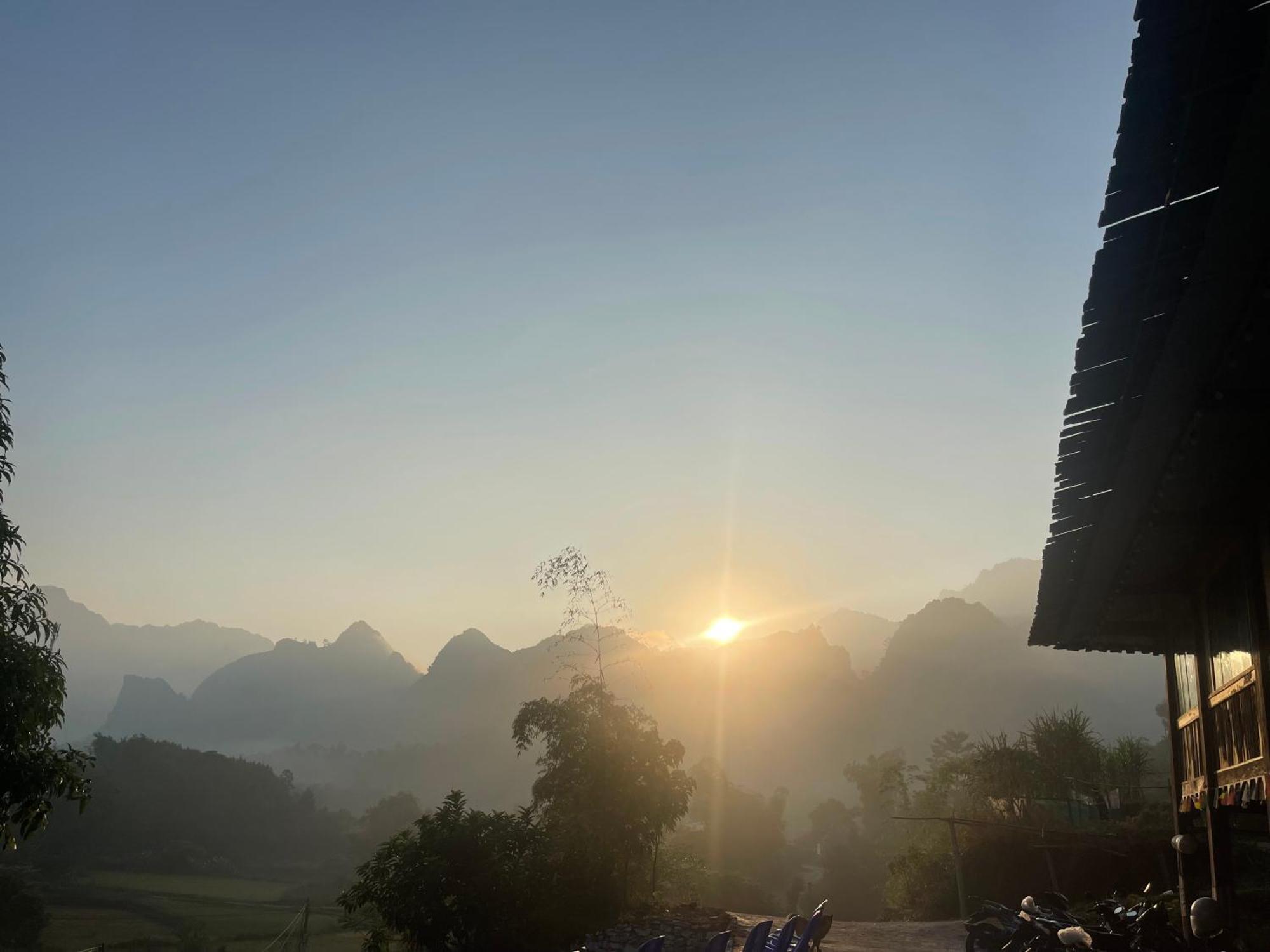 Du Gia Cozy Homestay & Tours Làng Cac エクステリア 写真
