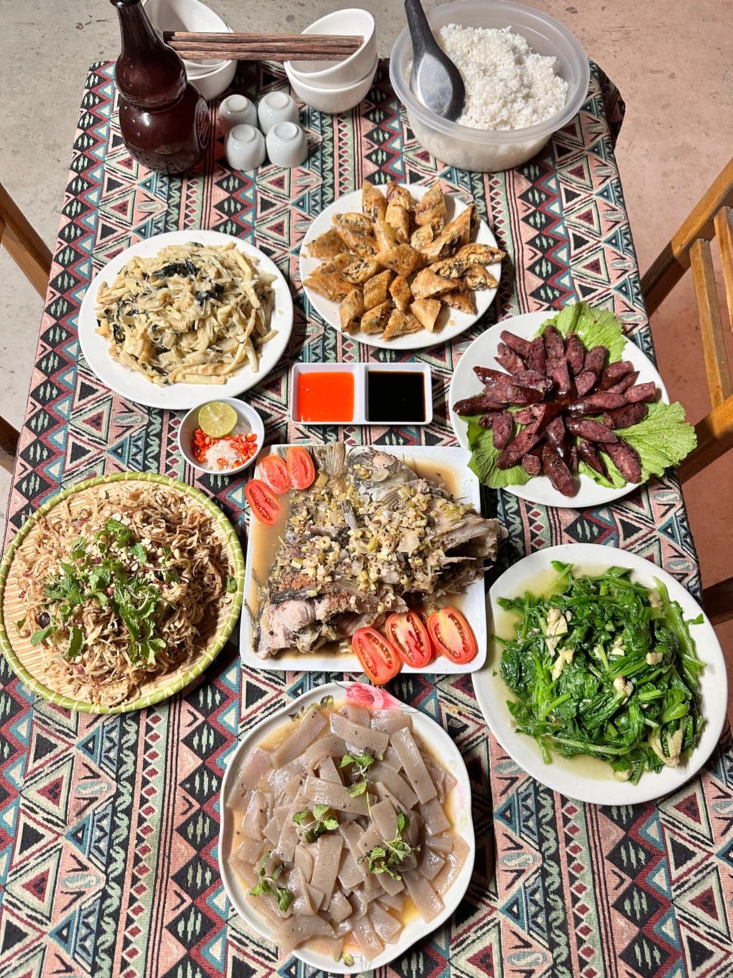 Du Gia Cozy Homestay & Tours Làng Cac エクステリア 写真